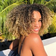 Curly lit blonde: 30 photos and nuance tips to light up curls