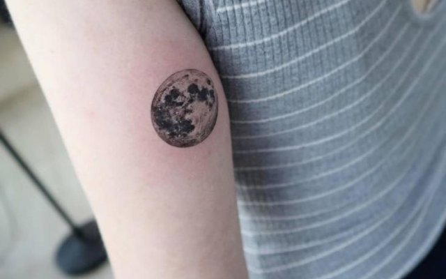 35 motifs créatifs pour les tatouages des phases de la lune