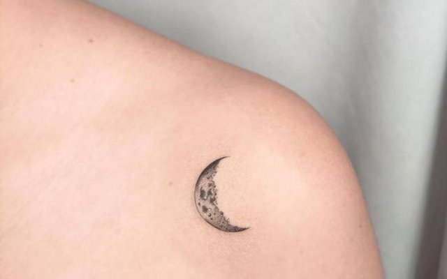 35 creative designs for moon phase tattoos