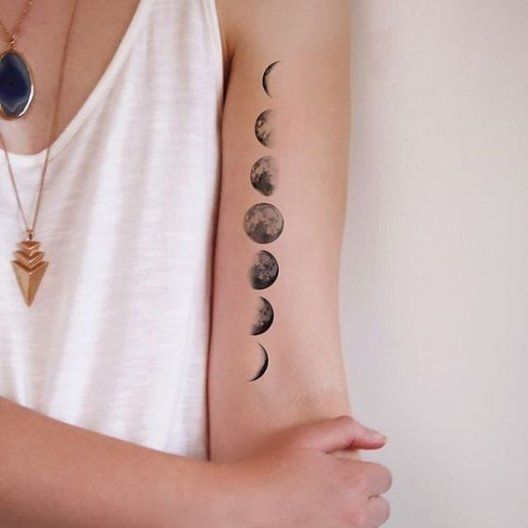 35 diseños creativos para el tatuaje de las fases de la luna
