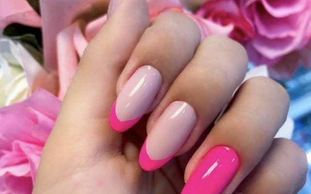 Nails decorated in pink: 7 incredible models to invest in