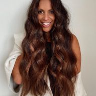Coffee brown hair color: 14 inspirations and tips on how to achieve the nuance