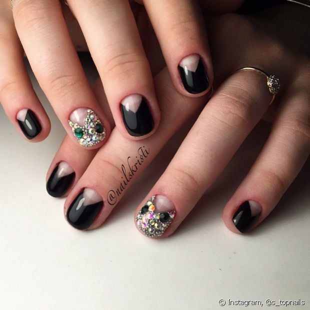 Black decorated nail: 10 art photos to do on your next manicure