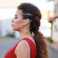Wedding hairstyles: 10 photos with ideas for guests with curly hair