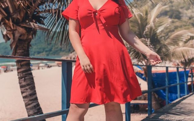 Vestido rojo: la pieza que no puede faltar en tu armario