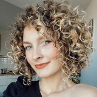 Long curly bob: con frangia, corto, medio e altre versioni del taglio di cui innamorarsi!