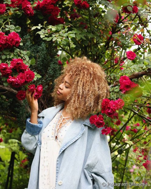 Golden blonde in curly and frizzy hair: 10 photos to inspire + tips for choosing the ideal coloring technique