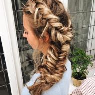 Learn how to do a French braid, fish scale, side braid, boxer braid and more!