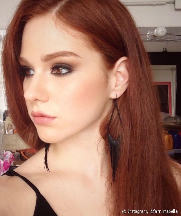 Red hair for light brunettes: find out which shades are best + how to take care of red hair
