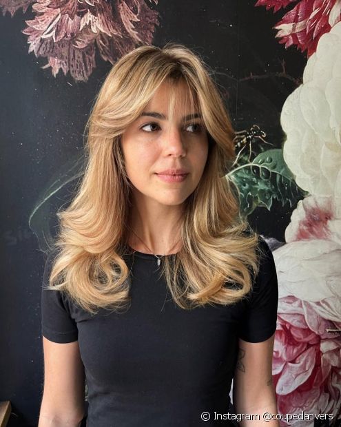 Long curtain bangs: all about the cut that is loved by influencers