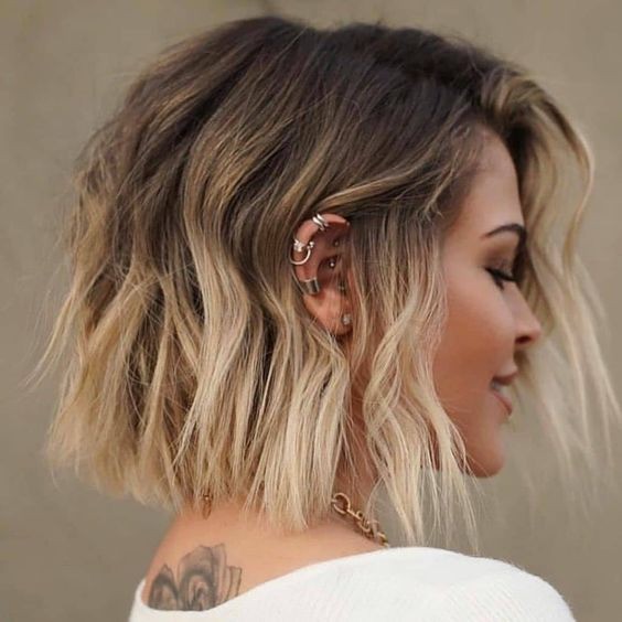 Cheveux courts avec mèches : 30 inspirations pour le look qui a le vent en poupe