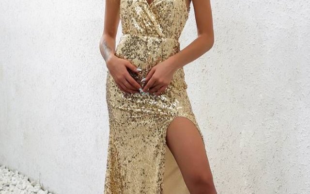 Golden dress: get inspired by pieces full of sophistication