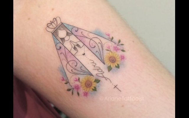 Tatuaje de Nuestra Señora de Aparecida: ver bellas opciones