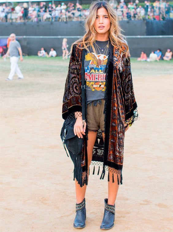 40 opzioni di kimono femminili per creare un look boho