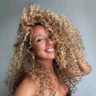 Programme capillaire pour cheveux blonds et méchés : comment le faire et quels produits utiliser