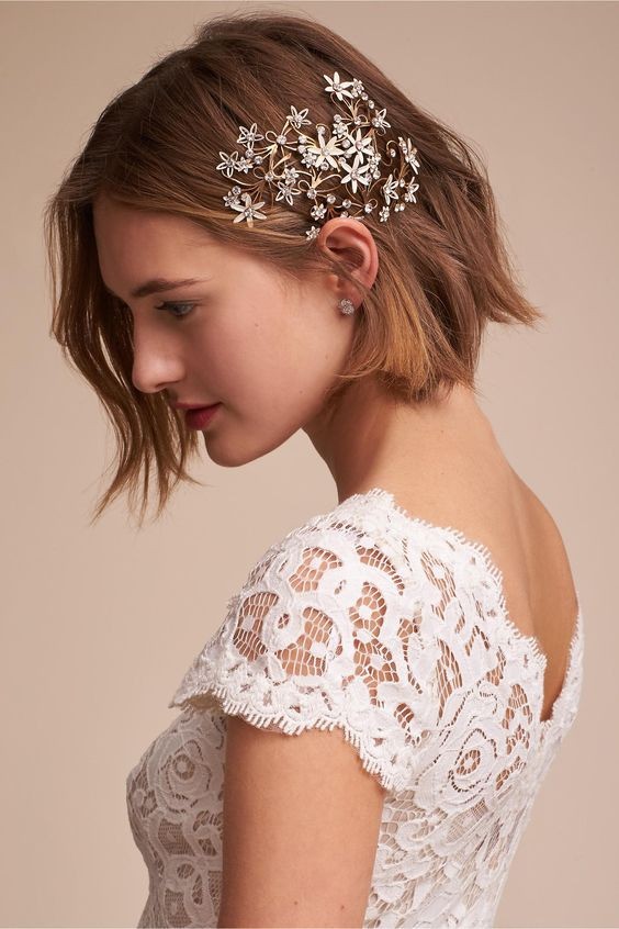 Coiffures de mariage : découvrez 45 looks pour cheveux courts