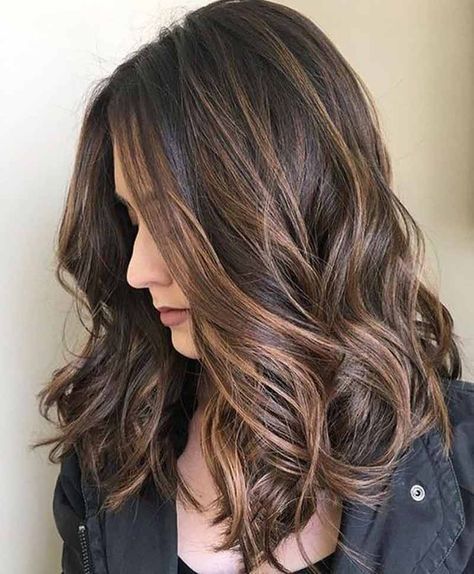 Cabello con luces: mira las principales tendencias para 2023