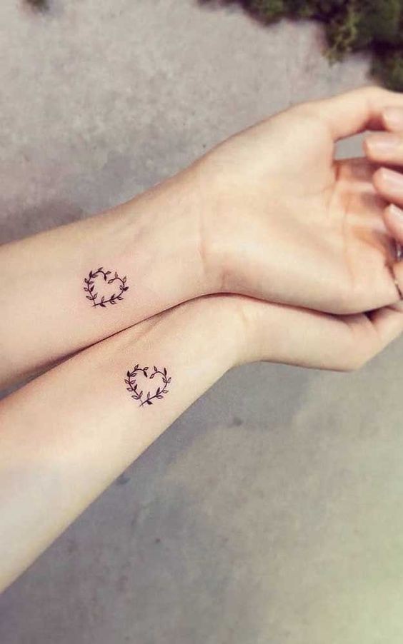 Tatuajes de amigos: opciones creativas para sellar la amistad