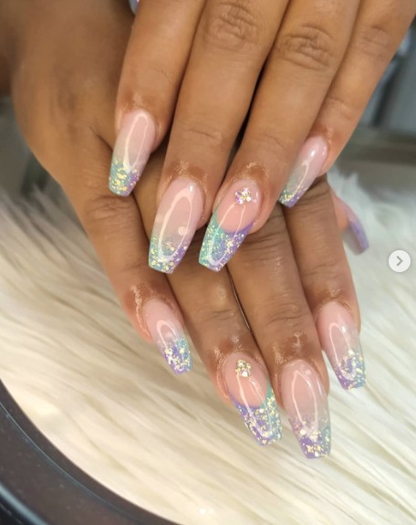 Inspírate con 9 estilos de uñas de gel decoradas