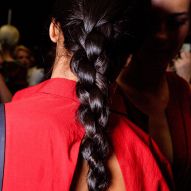 Treccia per capelli lunghi: 10 foto di fantastici stili per sfoggiare la prossima festa di acconciature!