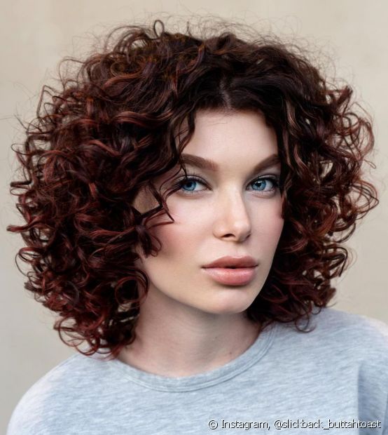 Hair with coppery red highlights is a trend! 15 photos to inspire you