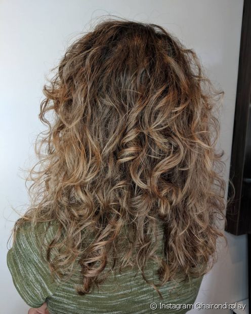 Corte en capas sobre cabello ondulado: 20 fotos y consejos para elegir tu nuevo look