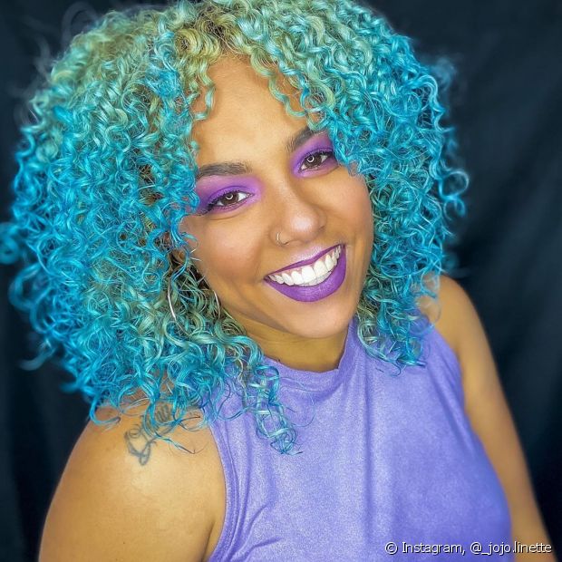 Colorful curly hair: purple, blue, green, pink... See 50 pictures of curls with different colors and get inspired