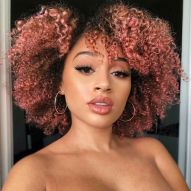 Colorful curly hair: purple, blue, green, pink... See 50 pictures of curls with different colors and get inspired