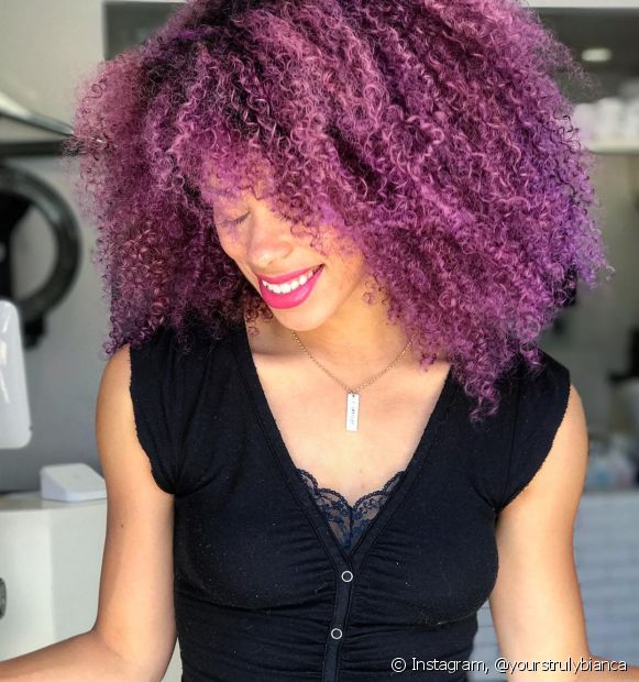 Colorful curly hair: purple, blue, green, pink... See 50 pictures of curls with different colors and get inspired