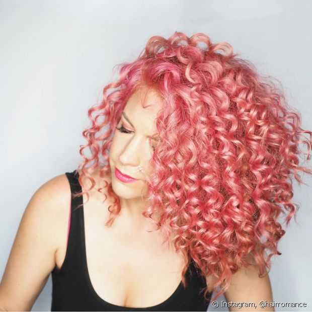 Colorful curly hair: purple, blue, green, pink... See 50 pictures of curls with different colors and get inspired