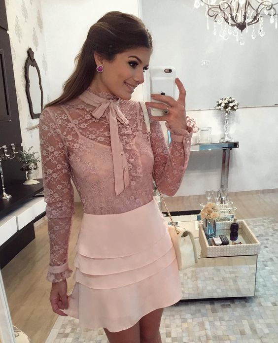 Lace blouse: get inspired with 35 beautiful and elegant models