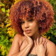 Rosso chiaro: 13 foto di colorazione in vari tipi di capelli di cui innamorarti!