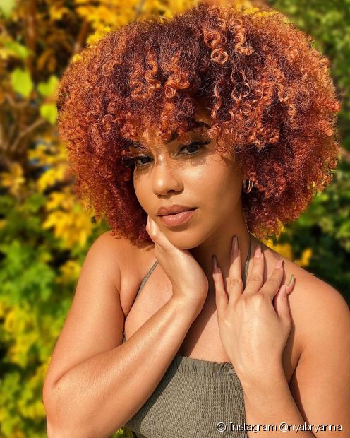 Rouge clair : 13 photos de coloration dans différents types de cheveux dont vous tomberez amoureux !