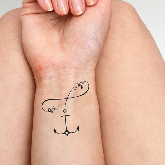 Tatuaggio Infinity: trova le idee per creare il tuo!