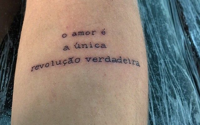 Frases para tatuaje femenino: elige la que tenga que ver con tu momento