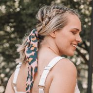 How to wear a scarf in your hair: 6 tips to vary your everyday hairstyles
