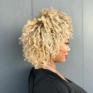 Mujeres negras con cabello rubio: 25 fotos de mujeres rubias + puntas de tinta