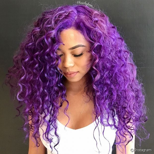 Curly purple hair: how to take care of strands with the fantasy color + 15 photos to inspire