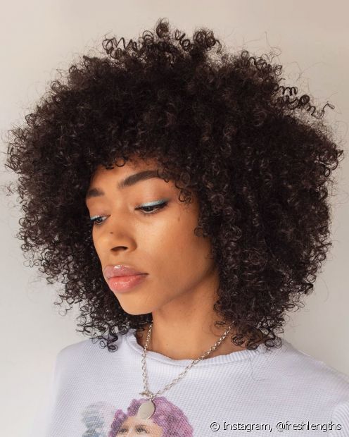 Curly hair types: discover the characteristics of each one, from wavy to curly