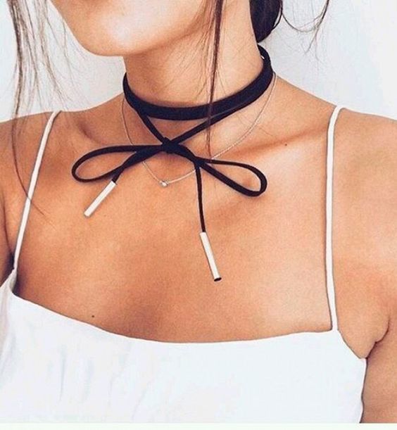 Chokers : 50 suggestions d'utilisation de l'accessoire de mode