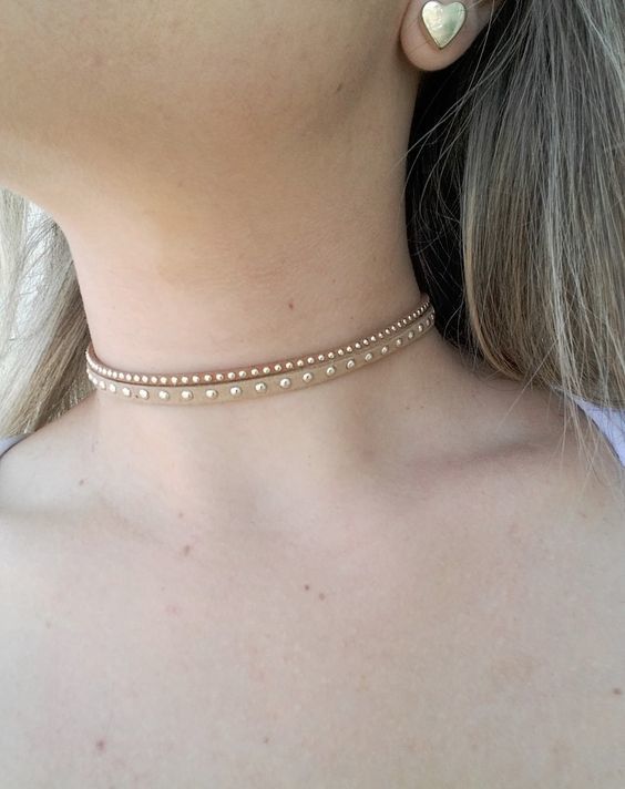 Chokers: 50 suggestions on how to use the fashion accessory