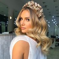 Peinados de novia con cabello suelto: 20 fotos de medios recogidos, accesorios y más estilos para inspirarte