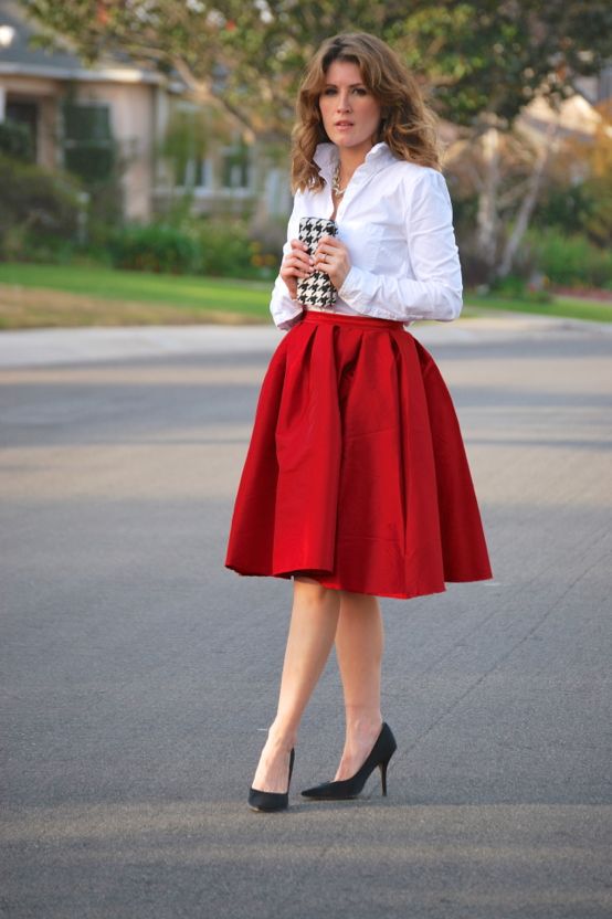 See 51 beautiful models of round midi skirt