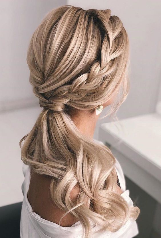 Coiffures Updo : 50 looks époustouflants pour vous inspirer