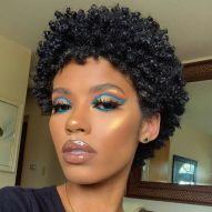 Short black hair: 15 inspirations and dye tips to achieve intense color