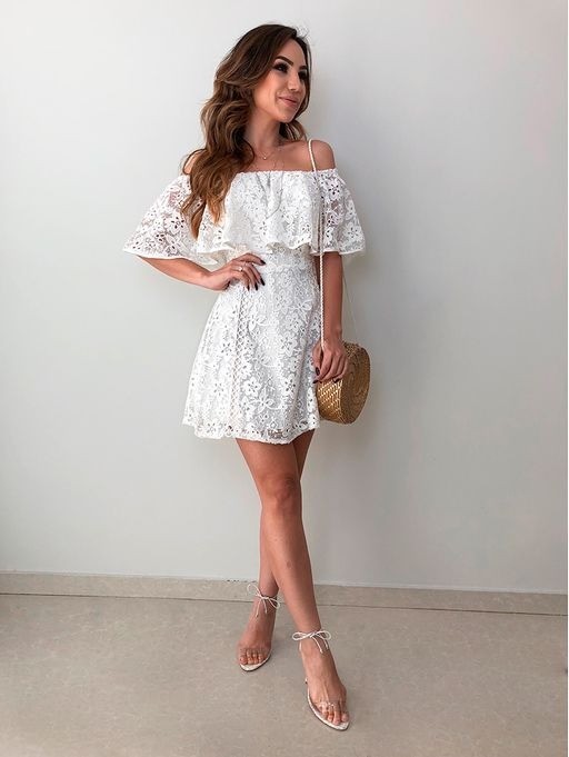 Short white dress: inspirations to rock beyond New Year's Eve