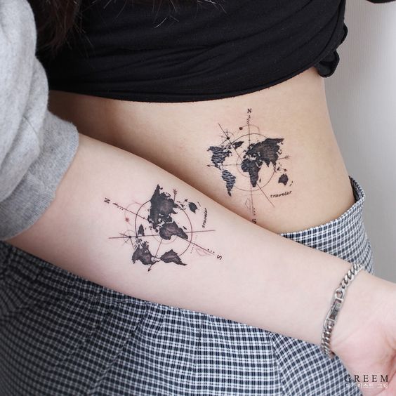 30 tatuaggi creativi con bussola da cui trarre ispirazione