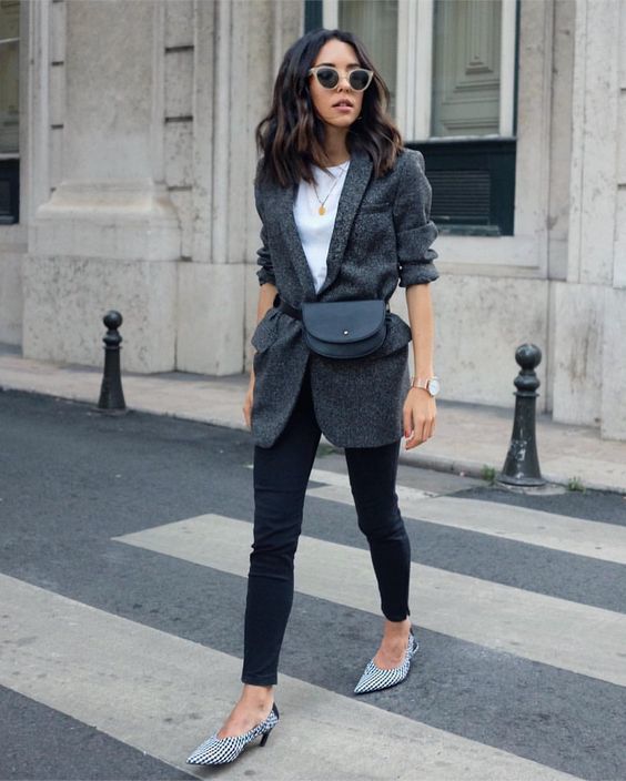 36 proposte di look con marsupio per un look alla moda