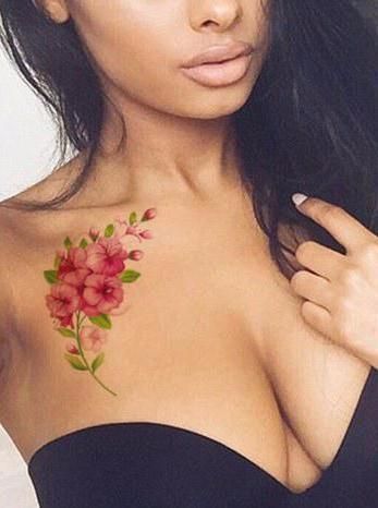 Flower tattoo: know the meanings and see 81 ideas