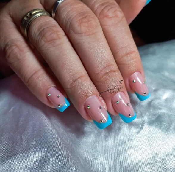45 blue nail ideas to shine on your fingertips